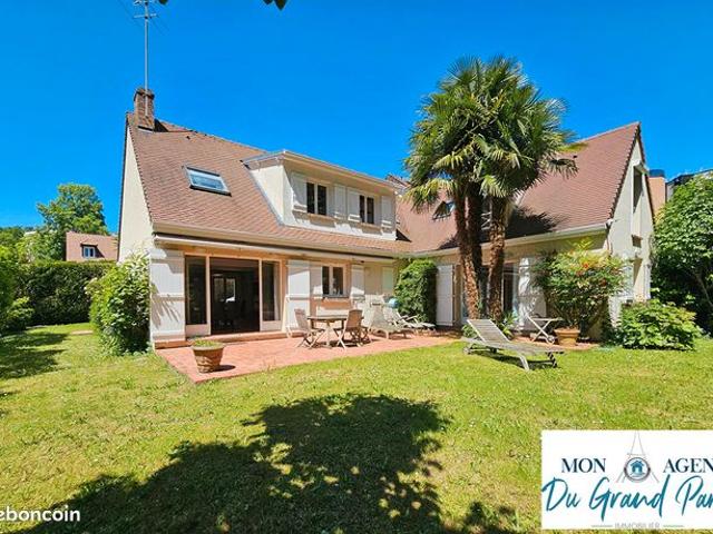 Maison 8 pièces 175 m²