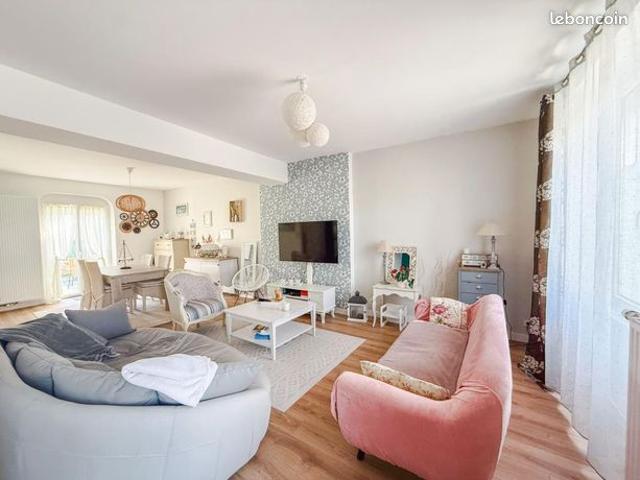 Maison 8 pièces 175 m²