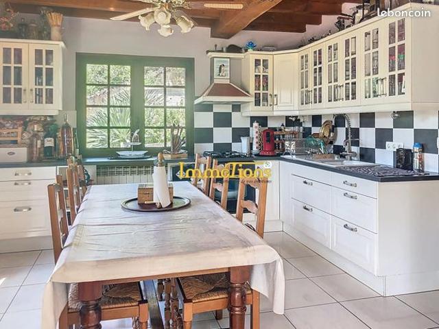Maison 8 pièces 175 m²