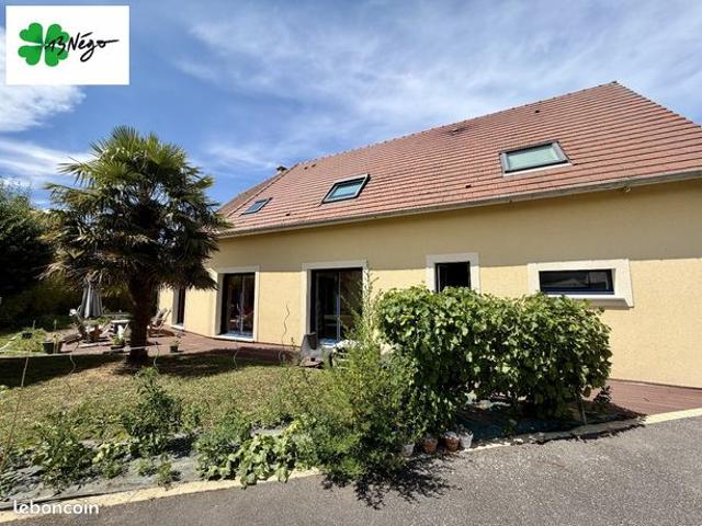 Maison 8 pièces 175 m²