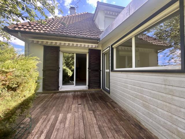 Maison 8 pièces 176 m²