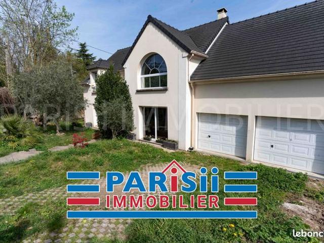 Maison 8 pièces 176 m²