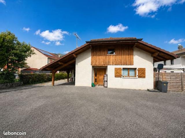 Maison 8 pièces 176 m²