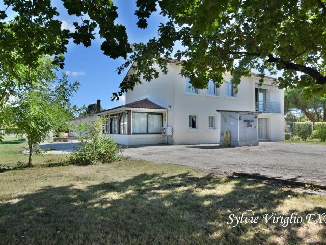 Maison 8 pièces 176 m²