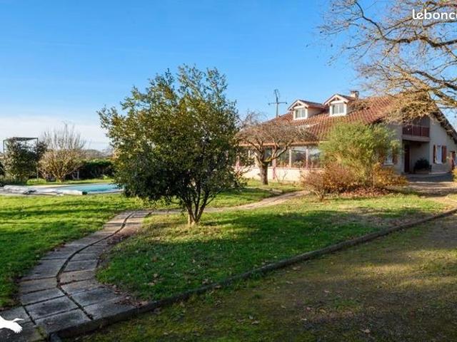 Maison 8 pièces 176 m²