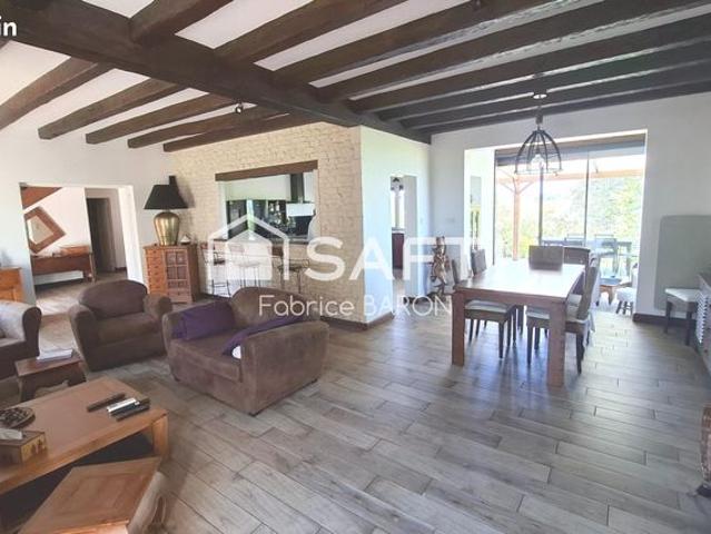 Maison 8 pièces 176 m²