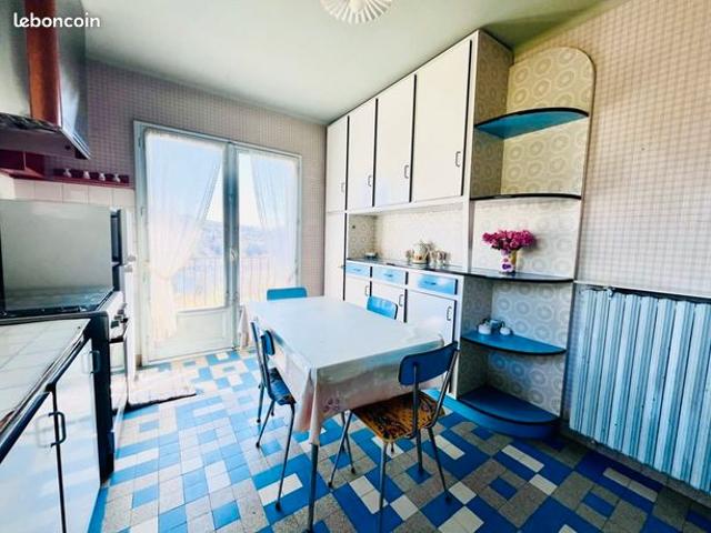 Maison 8 pièces 176 m²