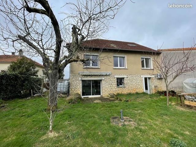 Maison 8 pièces 176 m²