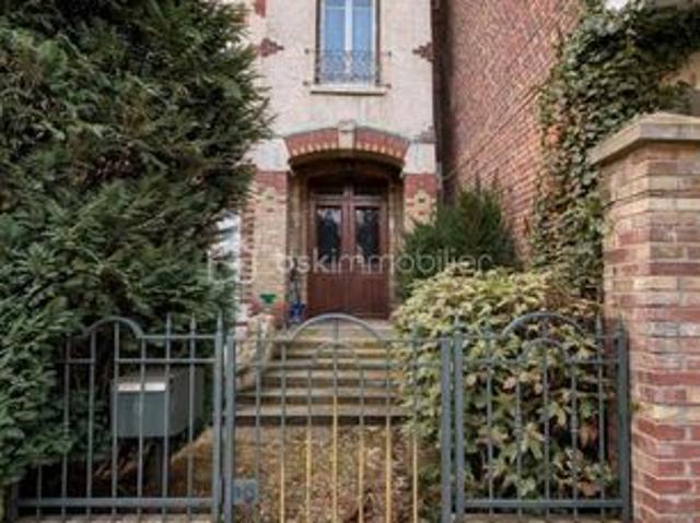 Maison 8 pièces 176 m²