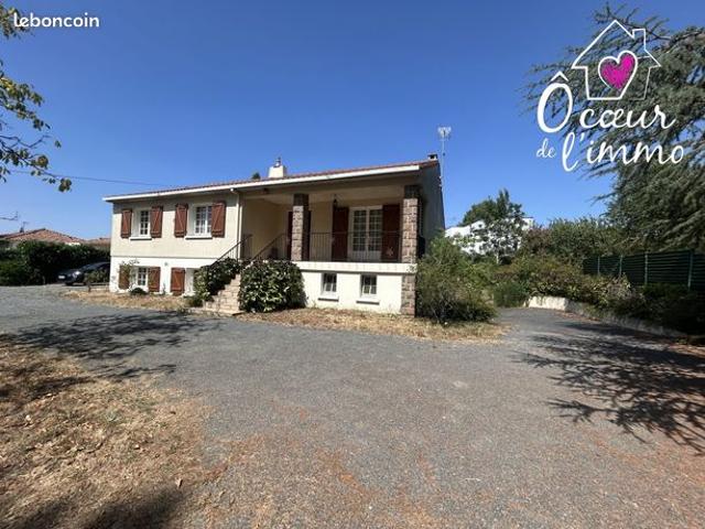 Maison 8 pièces 176 m²