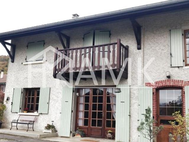 Maison 8 pièces 177 m²