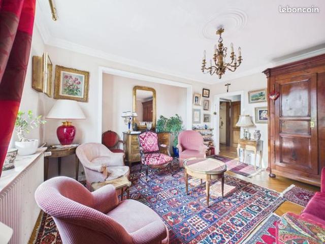 Maison 8 pièces 177 m²
