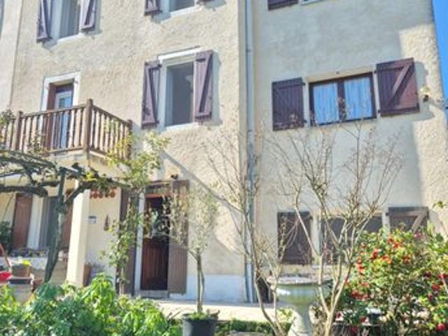 Maison 8 pièces 177 m²