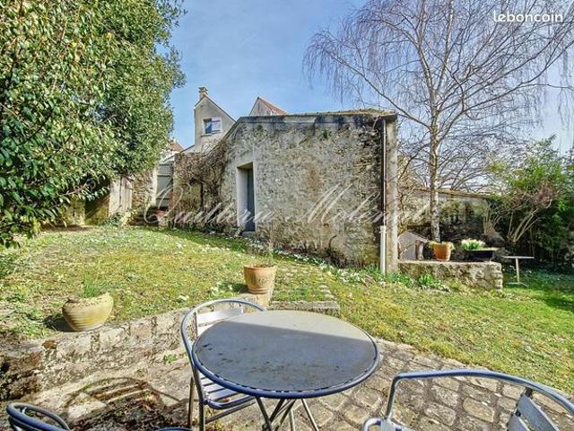 Maison 8 pièces 177 m²