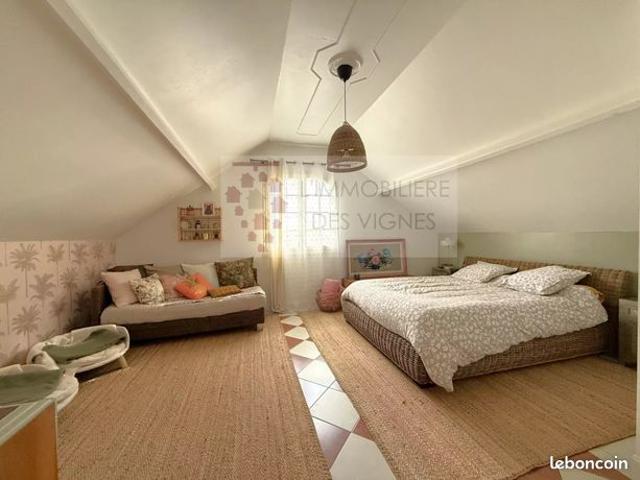 Maison 8 pièces 177 m²