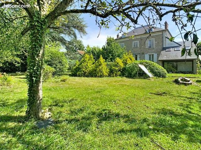 Maison 8 pièces 177 m²