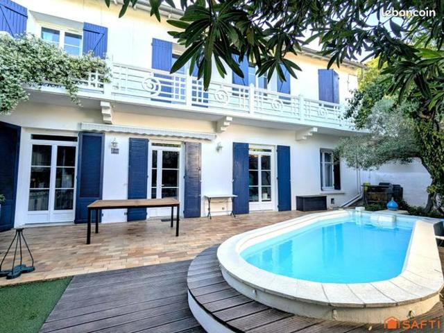 Maison 8 pièces 177 m²