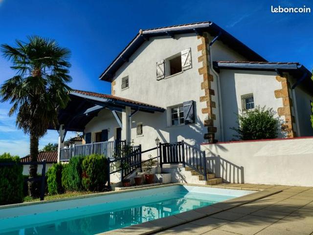 Maison 8 pièces 177 m²