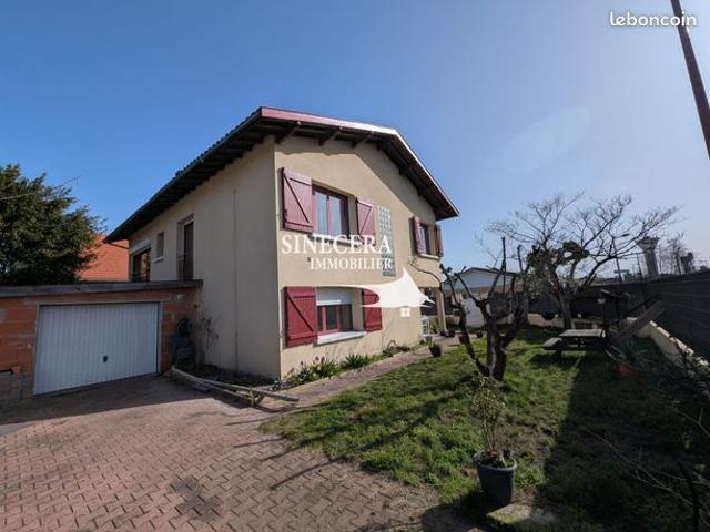 Maison 8 pièces 177 m²