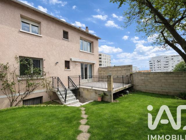 Maison 8 pièces 177 m²