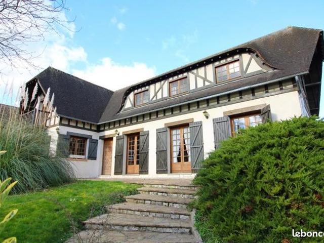 Maison 8 pièces 177 m²