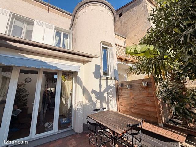 Maison 8 pièces 177 m²
