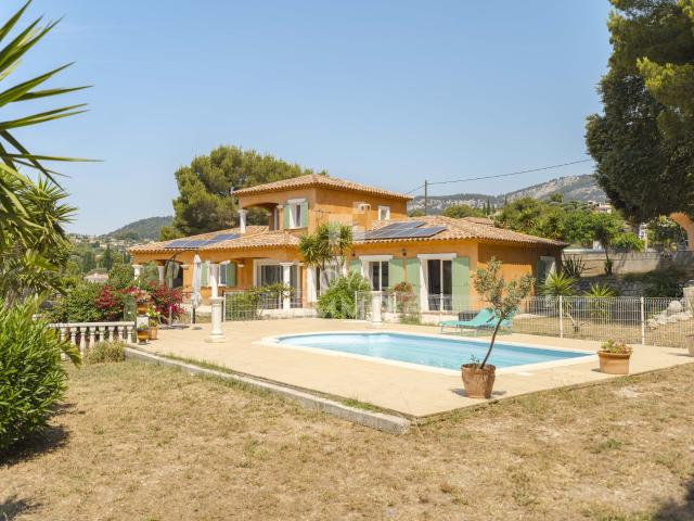 Maison 8 pièces 178 m²