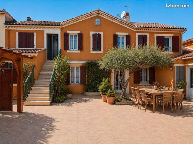 Maison 8 pièces 178 m²
