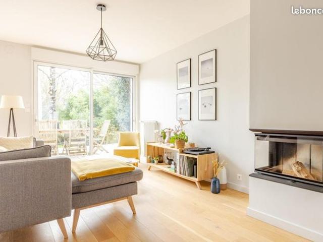 Maison 8 pièces 178 m²