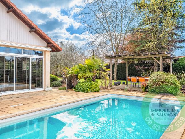 Maison 8 pièces 178 m²