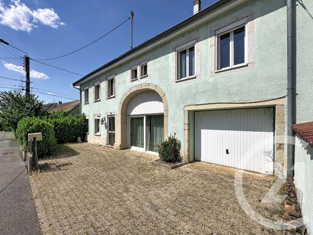 Maison 8 pièces 179 m²