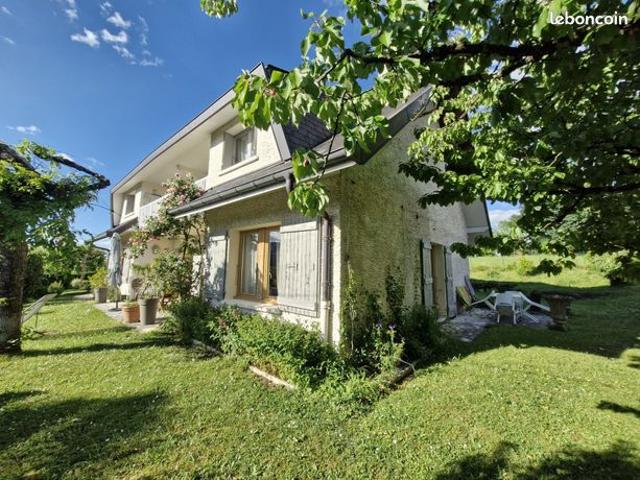 Maison 8 pièces 179 m²