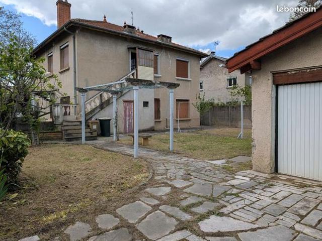 Maison 8 pièces 179 m²
