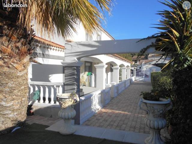 Maison 8 pièces 179 m²