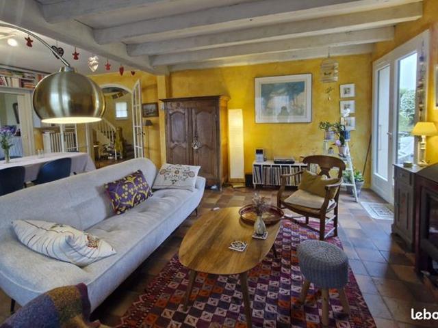 Maison 8 pièces 179 m²