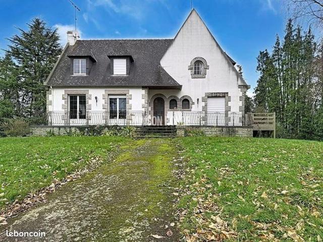 Maison 8 pièces 179 m²