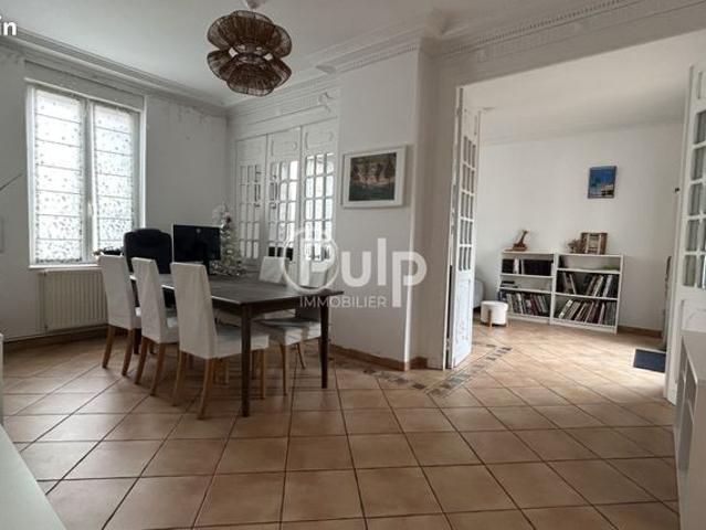 Maison 8 pièces 179 m²