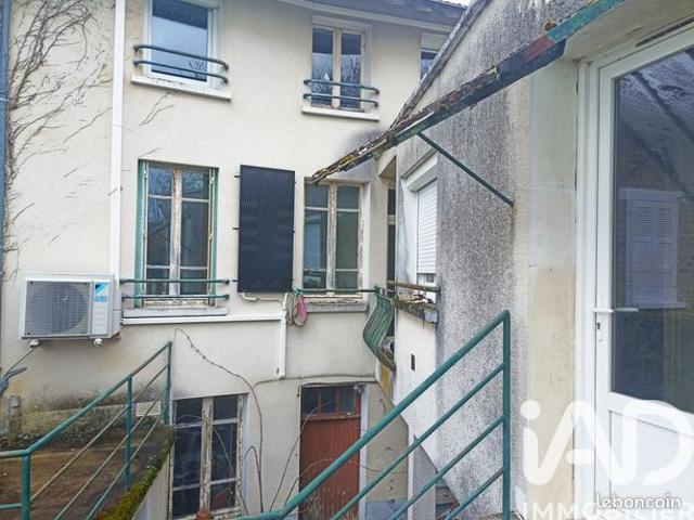 Maison 8 pièces 179 m²