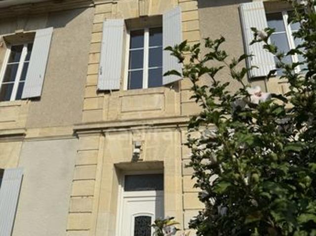 Maison 8 pièces 179 m²