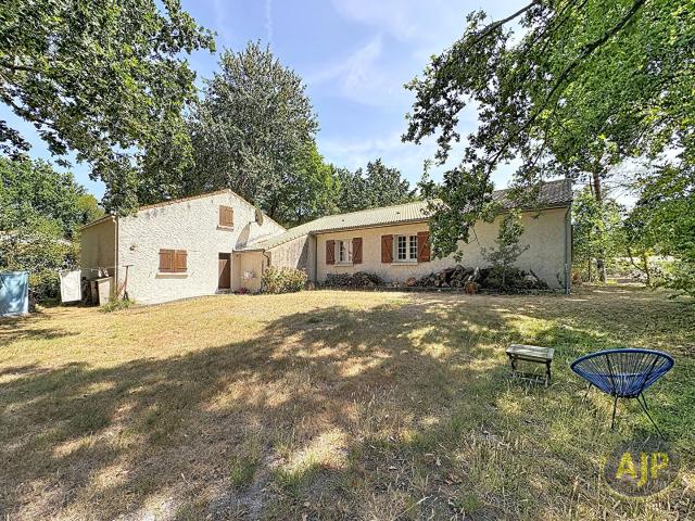 Maison 8 pièces 179 m²