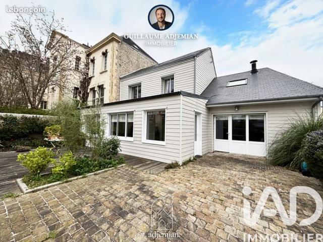 Maison 8 pièces 179 m²
