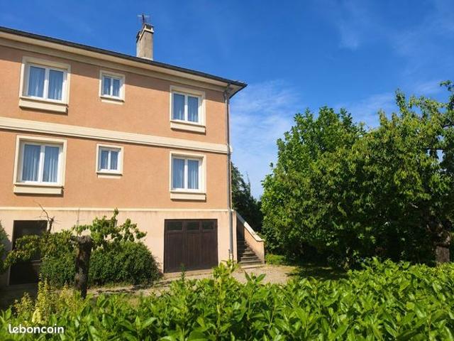 Maison 8 pièces 170 m²