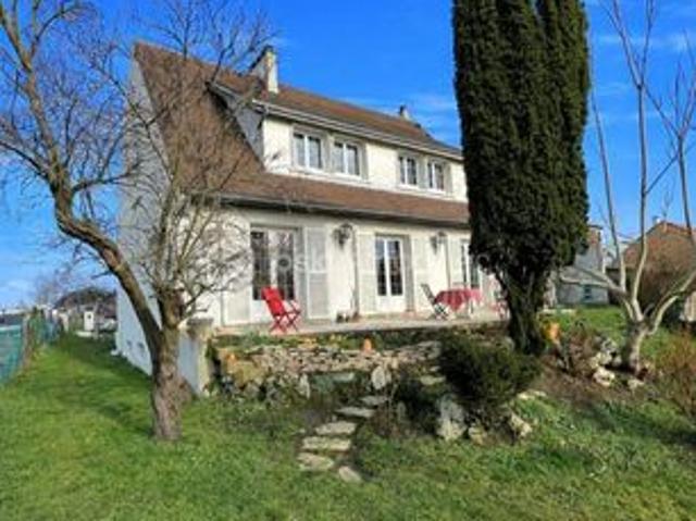Maison 8 pièces 170 m²