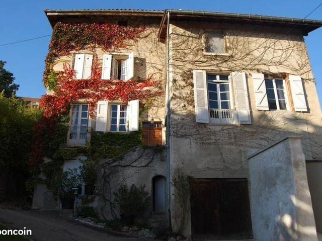 Maison 8 pièces 170 m²