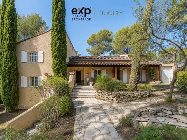 Maison 8 pièces 170 m²