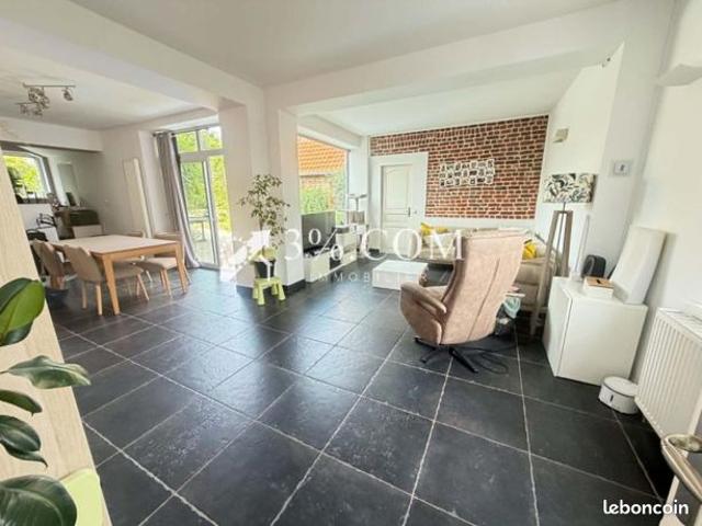 Maison 8 pièces 170 m²