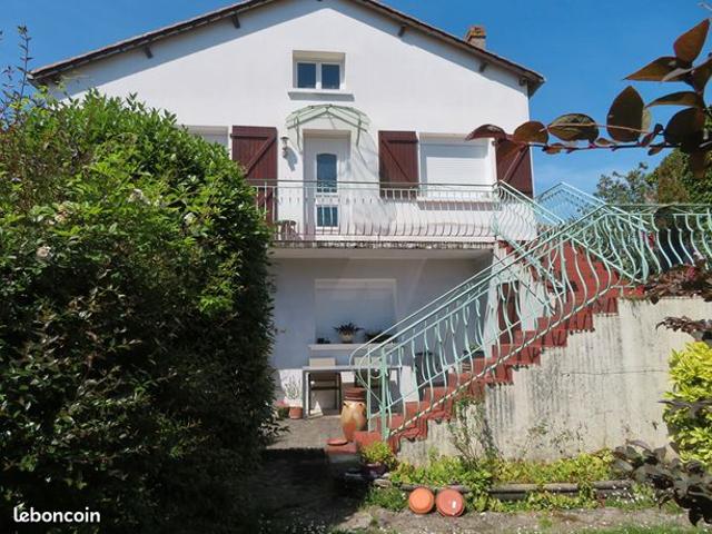 Maison 8 pièces 170 m²