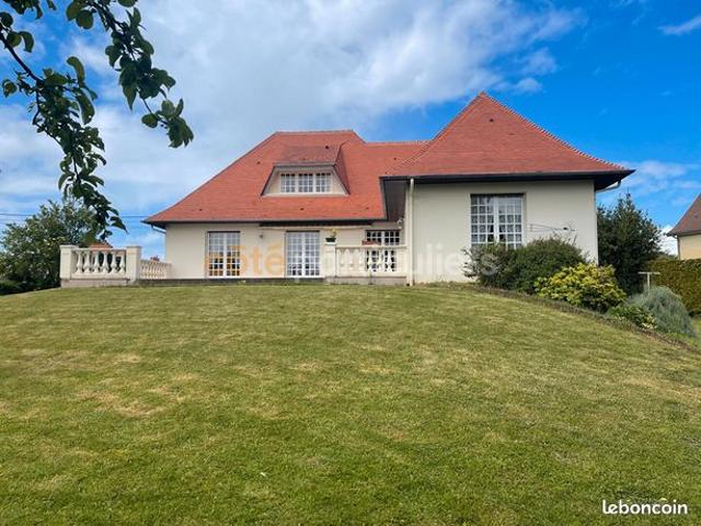Maison 8 pièces 170 m²