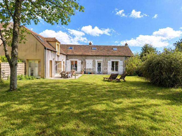 Maison 8 pièces 170 m²