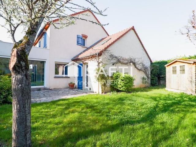 Maison 8 pièces 170 m²